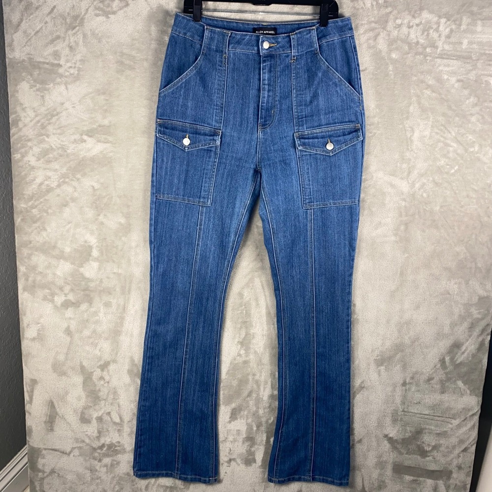 Alloy Apparel Womens Size 12 x 35 High Waist Flare‎ Leg Patch Pocket Denim Jeans